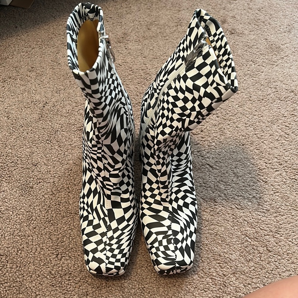 Checkered ankle boots